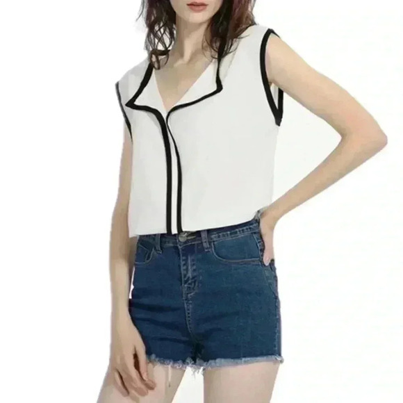 NWT White Blouse - Picture 1 of 4